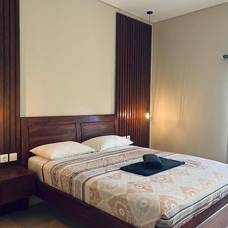Tregge Surf Camp Uluwatu Hotel Ngoại thất bức ảnh