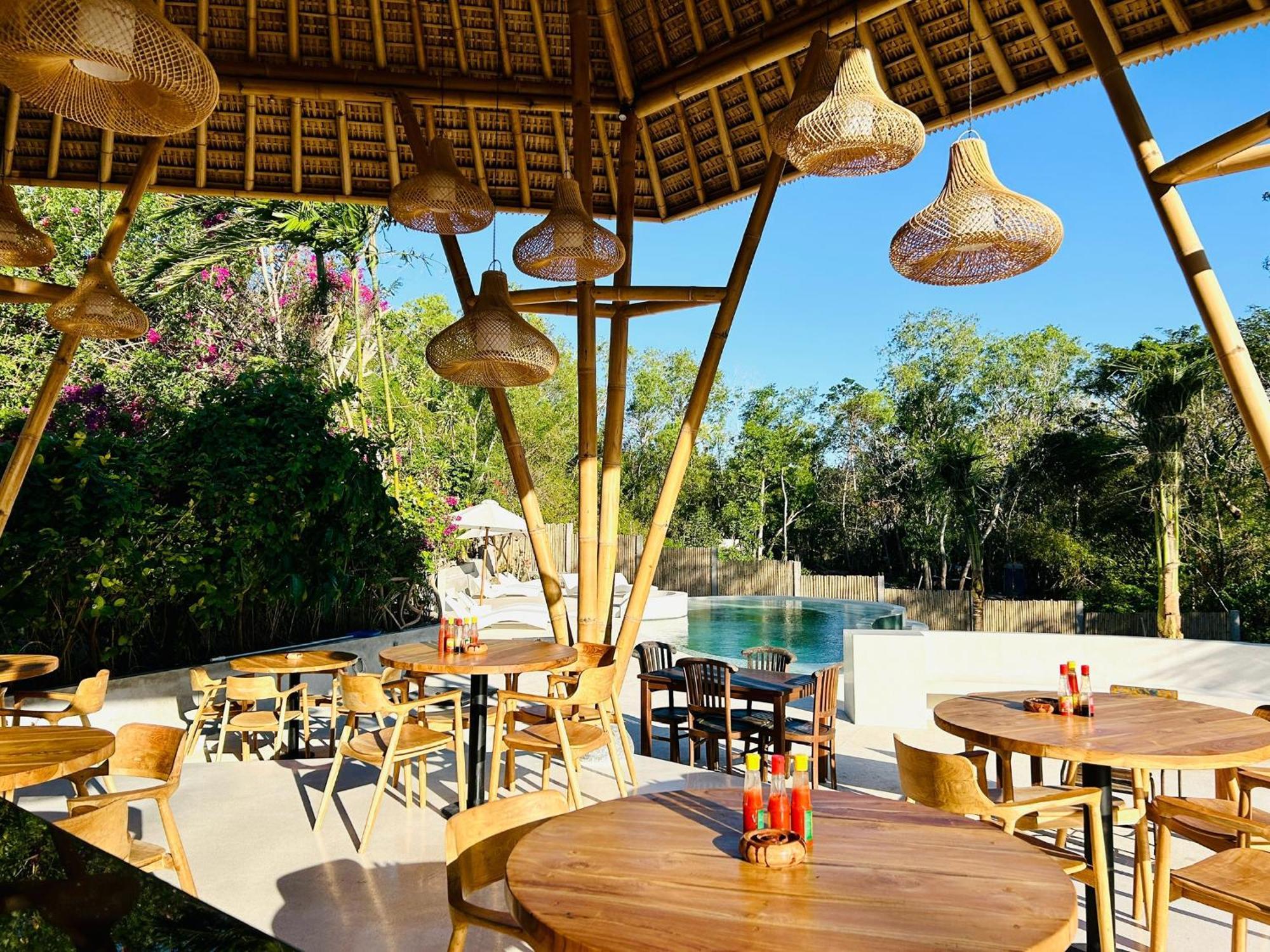 Tregge Surf Camp Uluwatu Hotel Ngoại thất bức ảnh