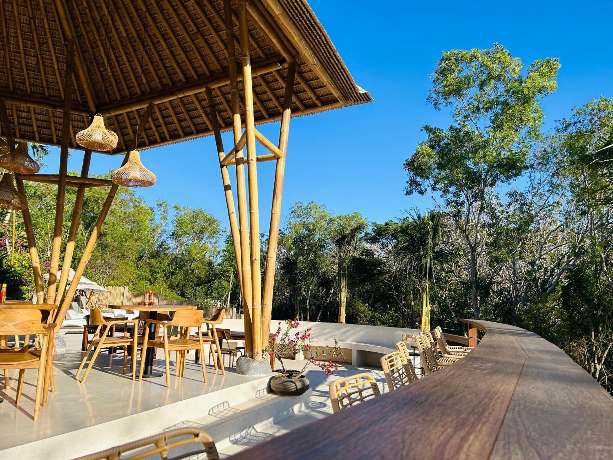 Tregge Surf Camp Uluwatu Hotel Ngoại thất bức ảnh