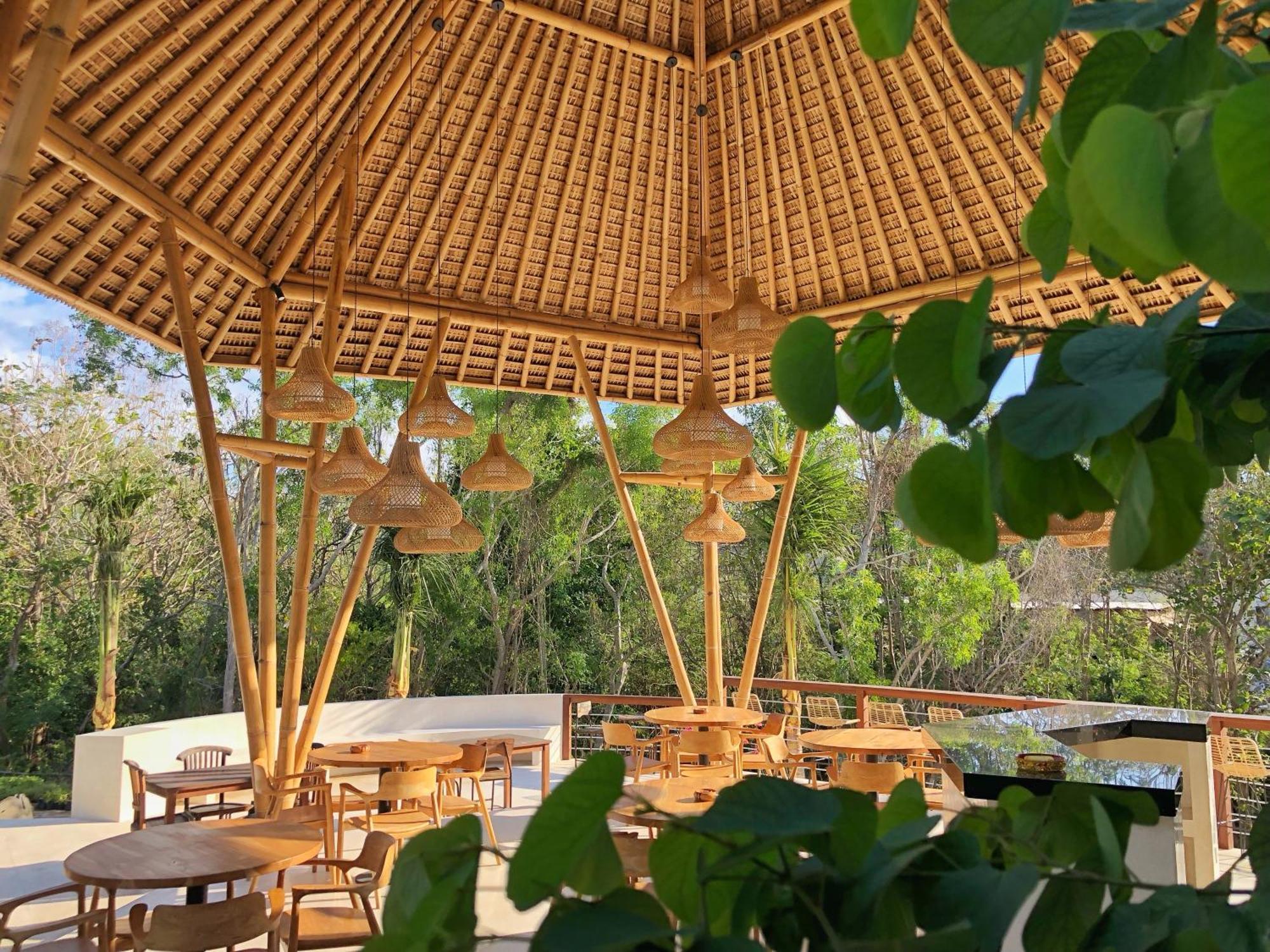 Tregge Surf Camp Uluwatu Hotel Ngoại thất bức ảnh