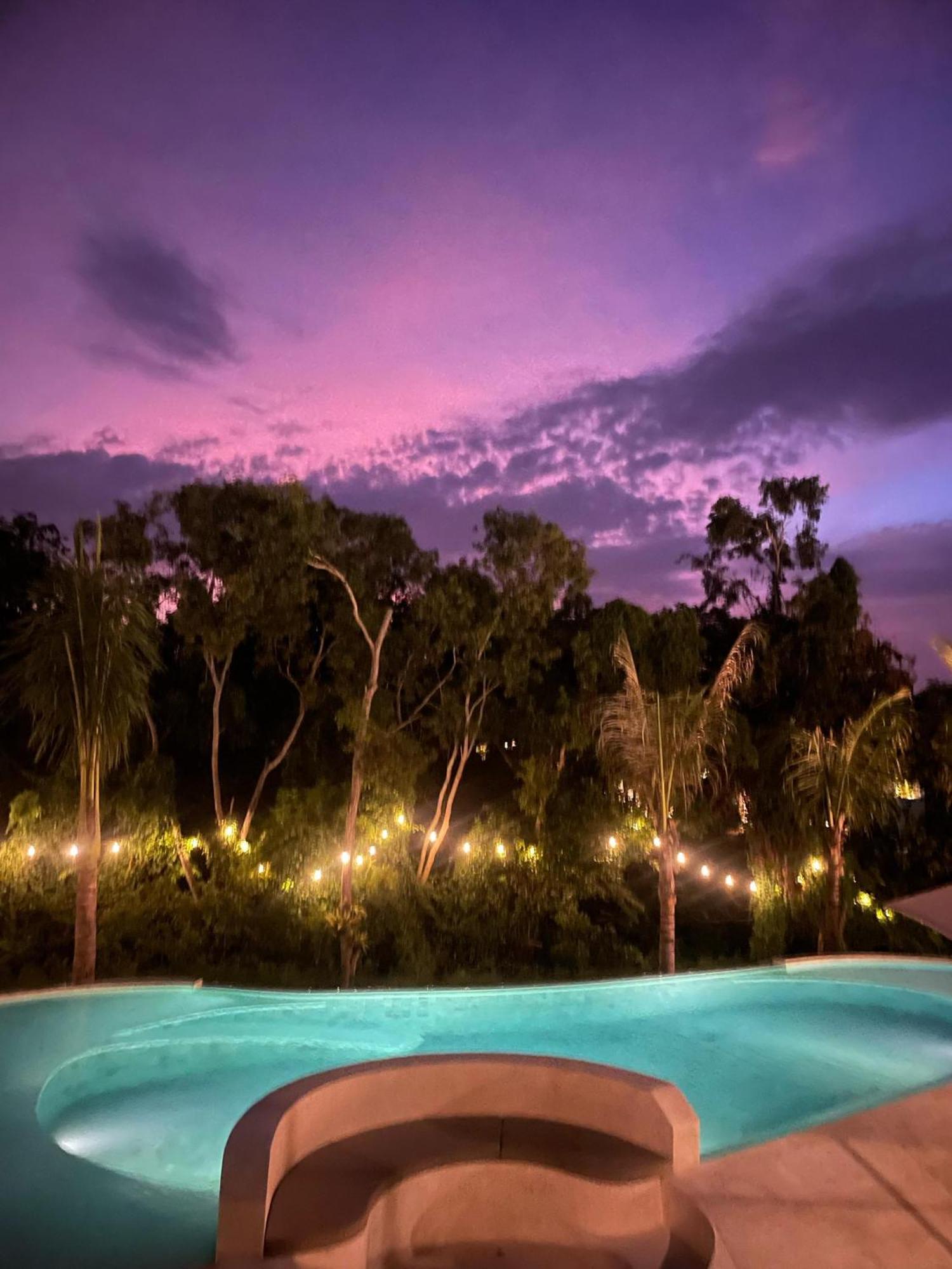 Tregge Surf Camp Uluwatu Hotel Ngoại thất bức ảnh
