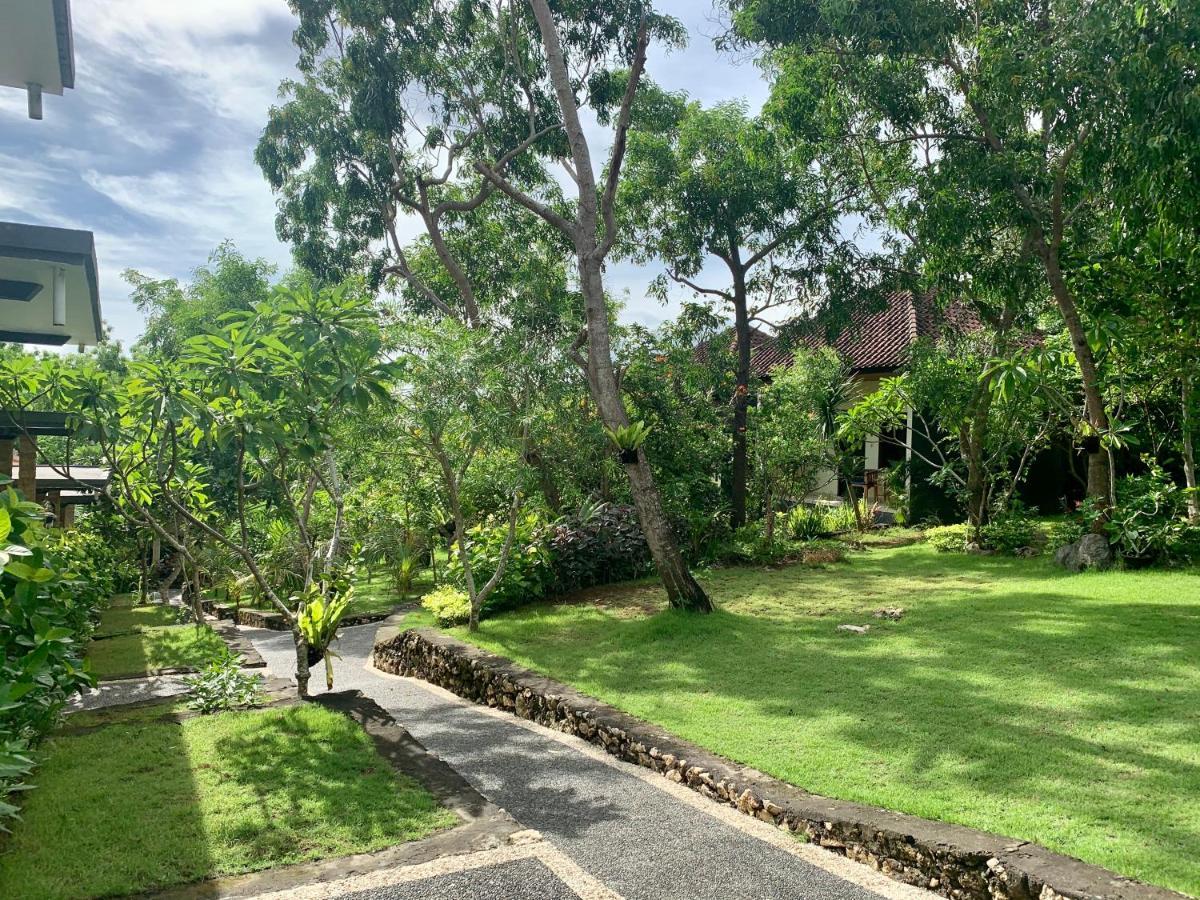 Tregge Surf Camp Uluwatu Hotel Ngoại thất bức ảnh